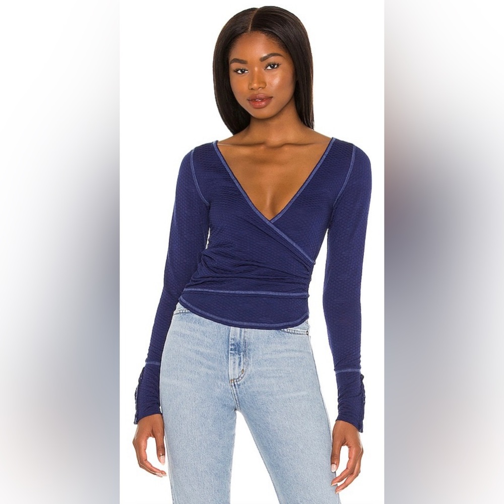 REVOLVE NWT FREE PEOPLE Free People Penny Top In Navy - Picture 2 of 6
